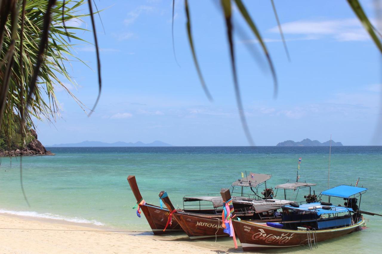 Koh Ngai Paradise Beach Extérieur photo